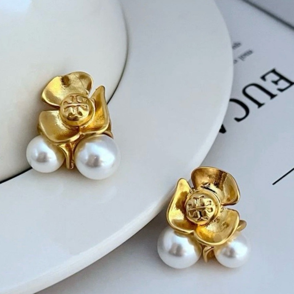 Tory Burch Elegant Gold and Pearl Flower Earrings